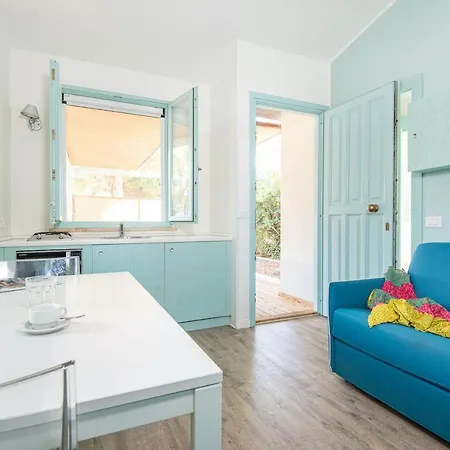 Thr - Isa-appartament Charme, 4 Beds, Air Conditioning And Private Outdoor Area In Village With 6 Swimming-pools, Only 1 Km From The アパートホテル ピオンビーノ