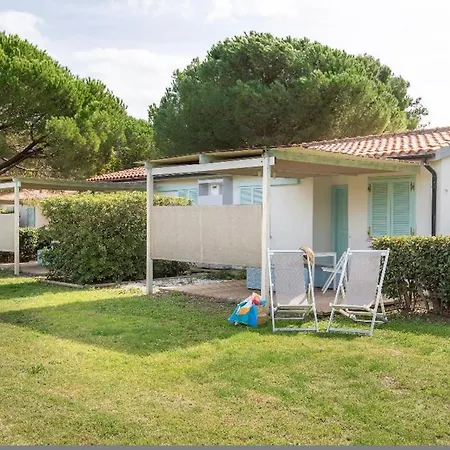 アパートホテル Thr - Isa-appartament Charme, 4 Beds, Air Conditioning And Private Outdoor Area In Village With 6 Swimming-pools, Only 1 Km From The 4*