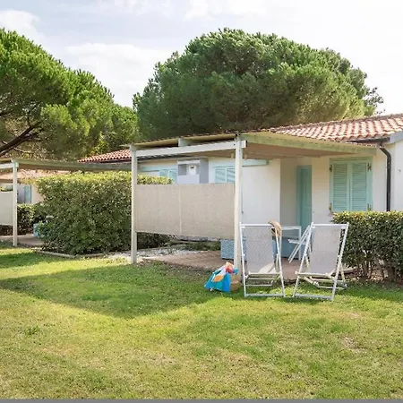 Aparthotel Isa-appartament: Charming Village Retreat With Pools Near *
